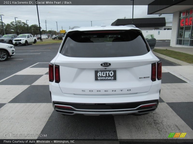 Glacial White Pearl / Black 2021 Kia Sorento EX