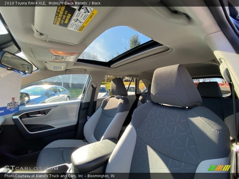 Midnight Black Metallic / Black 2019 Toyota RAV4 XLE