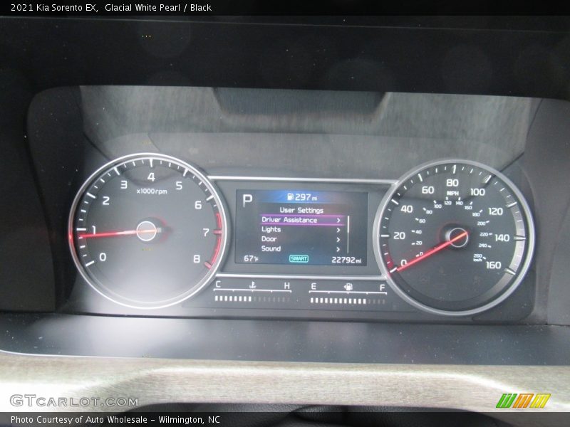 Glacial White Pearl / Black 2021 Kia Sorento EX