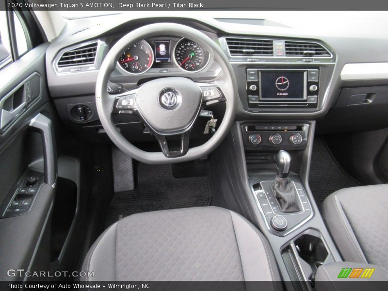 Deep Black Pearl / Titan Black 2020 Volkswagen Tiguan S 4MOTION