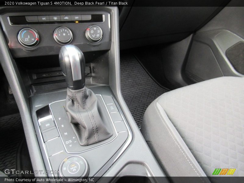 Deep Black Pearl / Titan Black 2020 Volkswagen Tiguan S 4MOTION