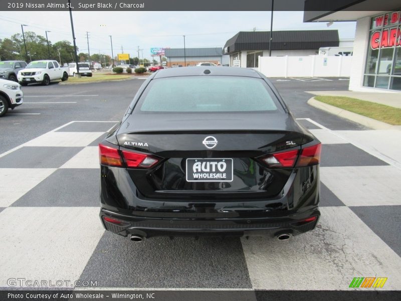 Super Black / Charcoal 2019 Nissan Altima SL