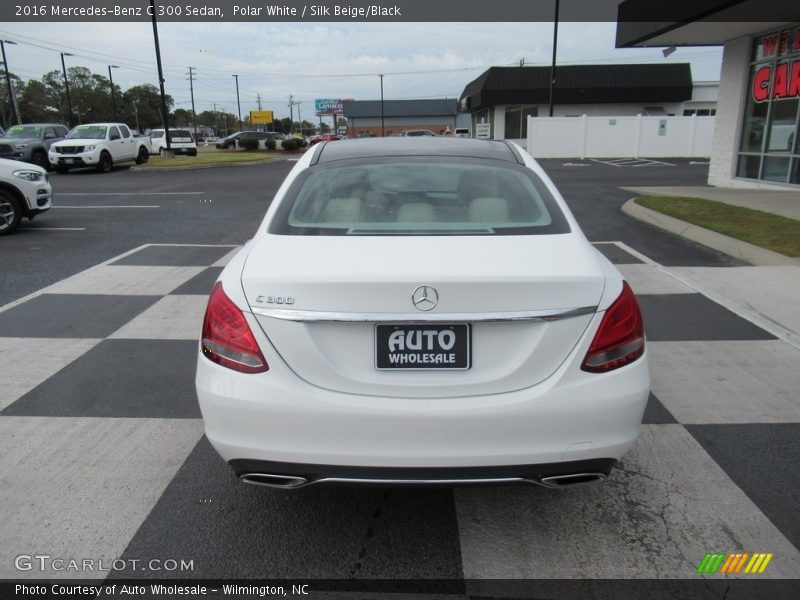 Polar White / Silk Beige/Black 2016 Mercedes-Benz C 300 Sedan