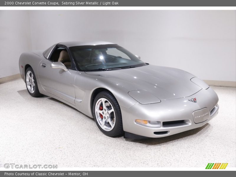 Sebring Silver Metallic / Light Oak 2000 Chevrolet Corvette Coupe