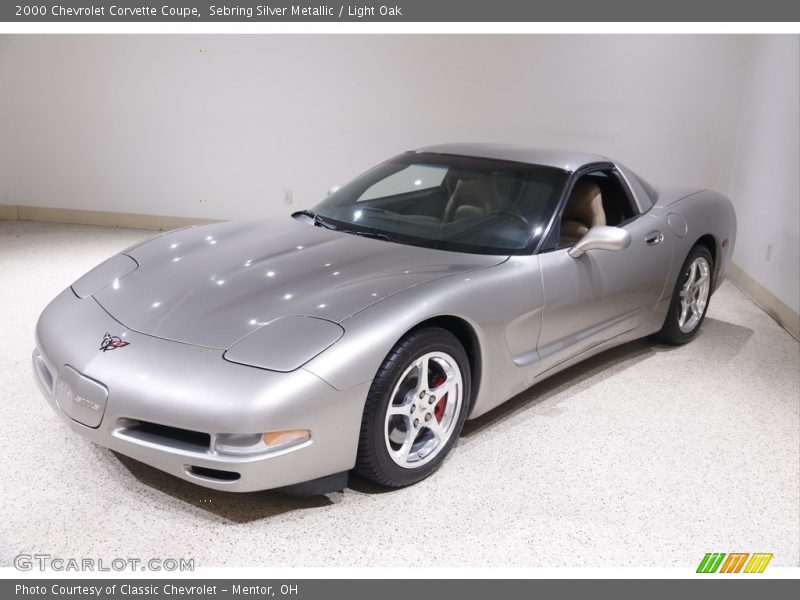 Sebring Silver Metallic / Light Oak 2000 Chevrolet Corvette Coupe