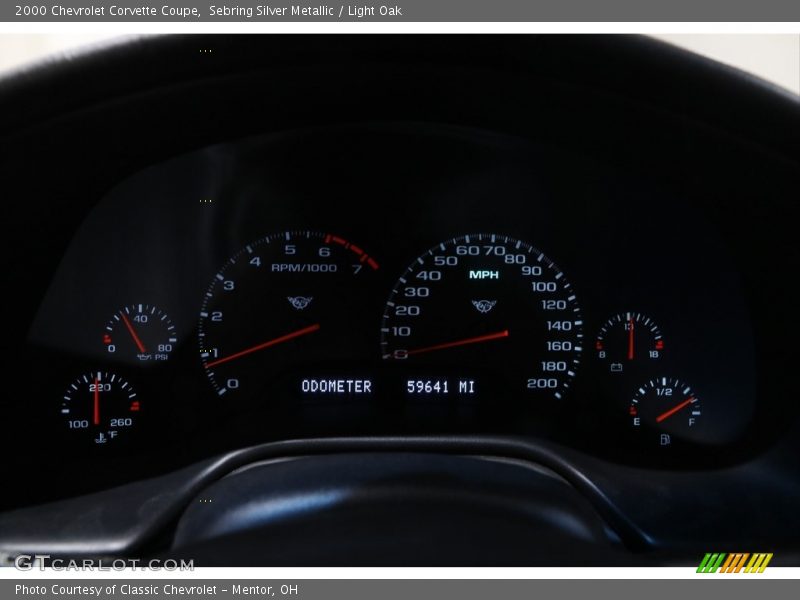Sebring Silver Metallic / Light Oak 2000 Chevrolet Corvette Coupe