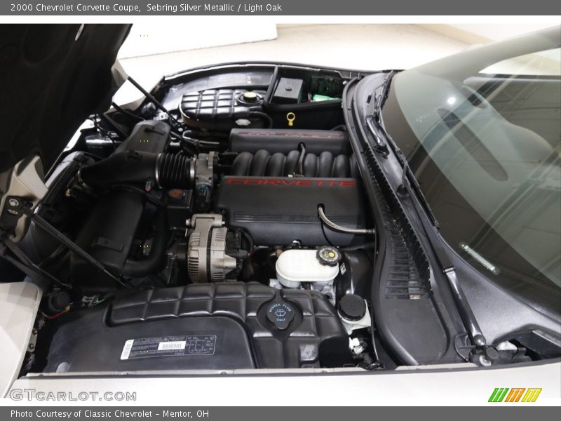 Sebring Silver Metallic / Light Oak 2000 Chevrolet Corvette Coupe