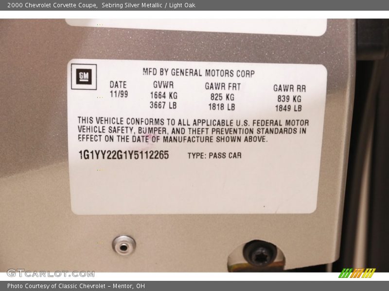 Sebring Silver Metallic / Light Oak 2000 Chevrolet Corvette Coupe