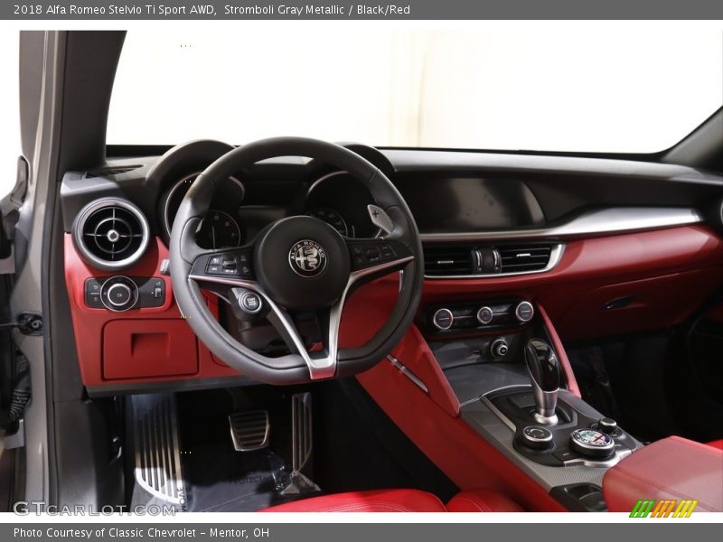 Stromboli Gray Metallic / Black/Red 2018 Alfa Romeo Stelvio Ti Sport AWD