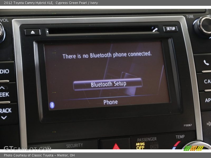 Cypress Green Pearl / Ivory 2012 Toyota Camry Hybrid XLE