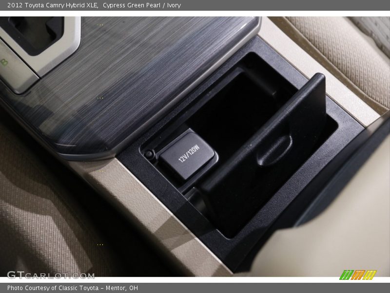 Cypress Green Pearl / Ivory 2012 Toyota Camry Hybrid XLE