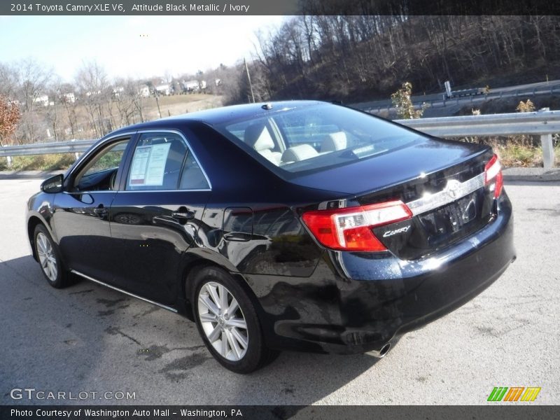 Attitude Black Metallic / Ivory 2014 Toyota Camry XLE V6