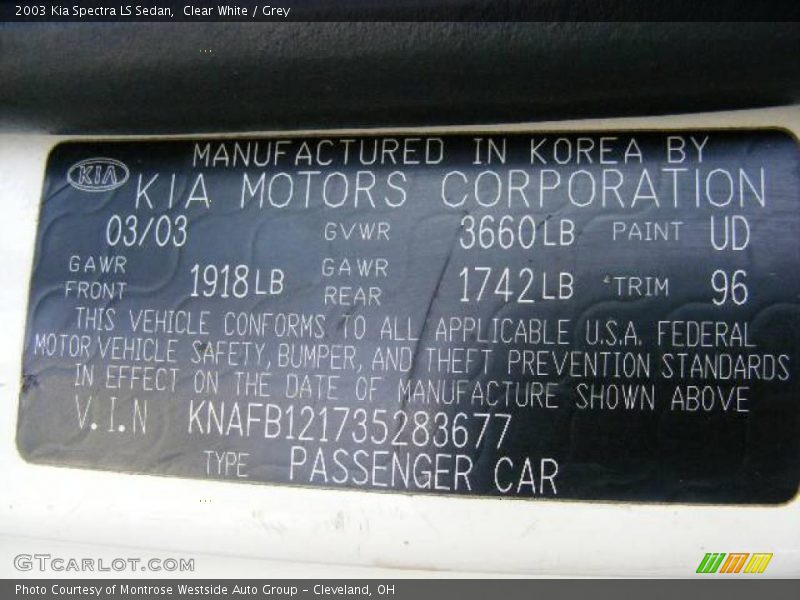 Clear White / Grey 2003 Kia Spectra LS Sedan