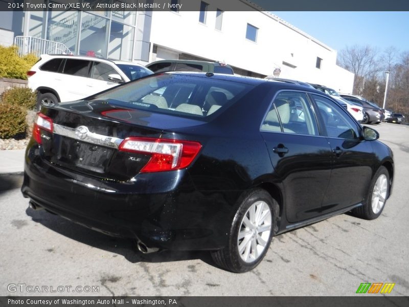 Attitude Black Metallic / Ivory 2014 Toyota Camry XLE V6