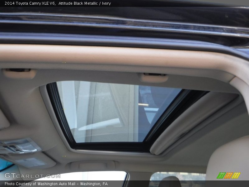 Attitude Black Metallic / Ivory 2014 Toyota Camry XLE V6