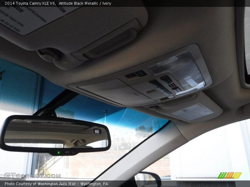 Attitude Black Metallic / Ivory 2014 Toyota Camry XLE V6