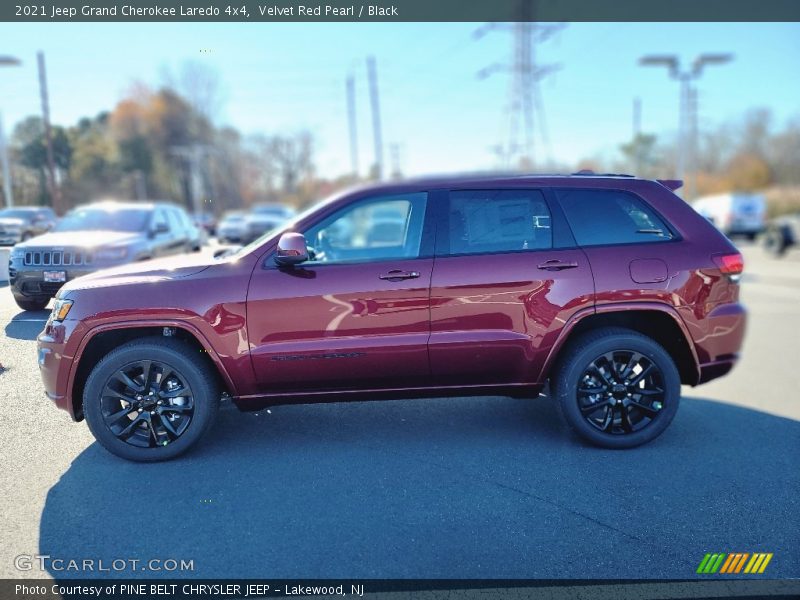 Velvet Red Pearl / Black 2021 Jeep Grand Cherokee Laredo 4x4