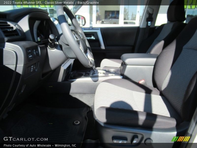 Classic Silver Metallic / Black/Graphite 2022 Toyota 4Runner SR5