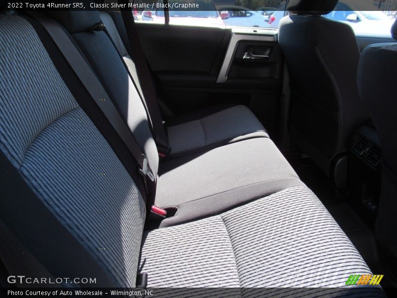 Classic Silver Metallic / Black/Graphite 2022 Toyota 4Runner SR5