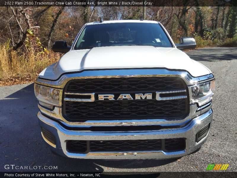 Bright White / Black/Diesel Gray 2022 Ram 2500 Tradesman Crew Cab Chassis 4x4