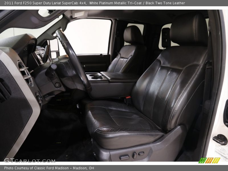 White Platinum Metallic Tri-Coat / Black Two Tone Leather 2011 Ford F250 Super Duty Lariat SuperCab 4x4