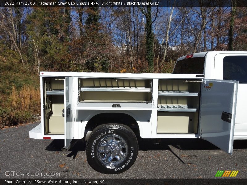 Bright White / Black/Diesel Gray 2022 Ram 2500 Tradesman Crew Cab Chassis 4x4