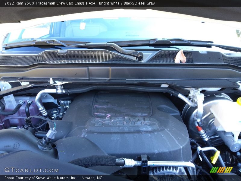Bright White / Black/Diesel Gray 2022 Ram 2500 Tradesman Crew Cab Chassis 4x4