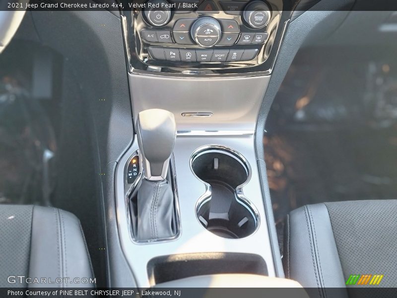 Velvet Red Pearl / Black 2021 Jeep Grand Cherokee Laredo 4x4