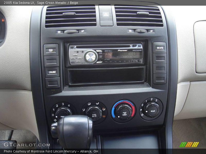 Sage Green Metallic / Beige 2005 Kia Sedona LX