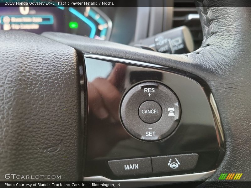 Pacific Pewter Metallic / Mocha 2018 Honda Odyssey EX-L