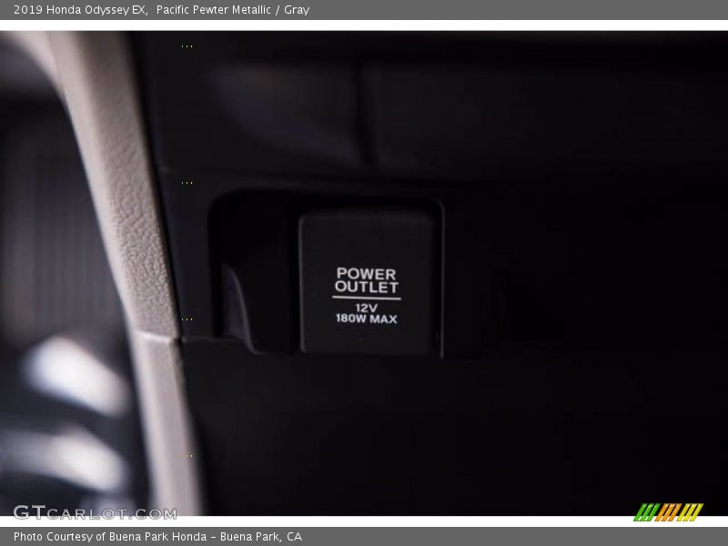 Pacific Pewter Metallic / Gray 2019 Honda Odyssey EX