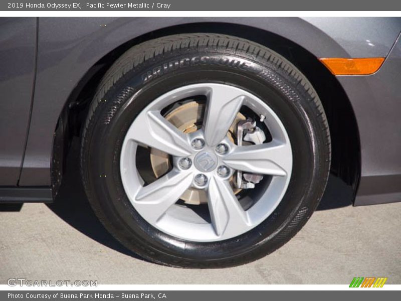 Pacific Pewter Metallic / Gray 2019 Honda Odyssey EX