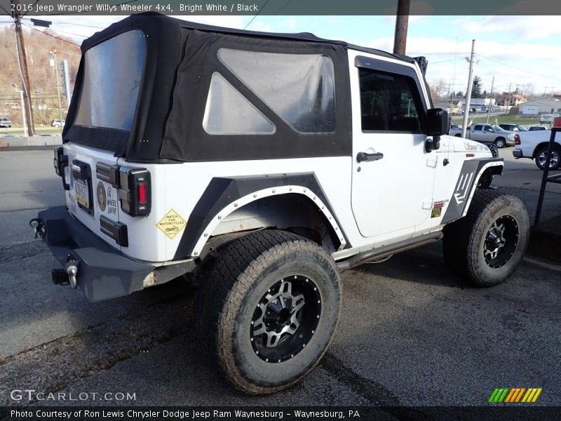 Bright White / Black 2016 Jeep Wrangler Willys Wheeler 4x4