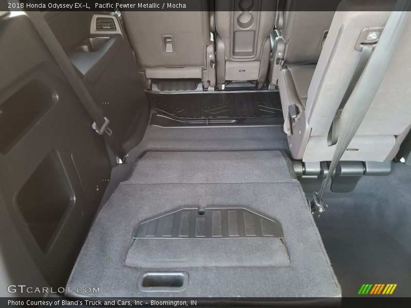 Pacific Pewter Metallic / Mocha 2018 Honda Odyssey EX-L