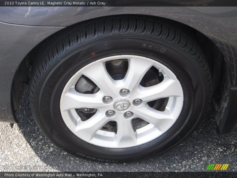 Magnetic Gray Metallic / Ash Gray 2010 Toyota Camry LE