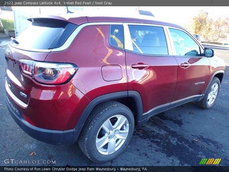 Velvet Red Pearl / Steel Gray 2022 Jeep Compass Latitude 4x4