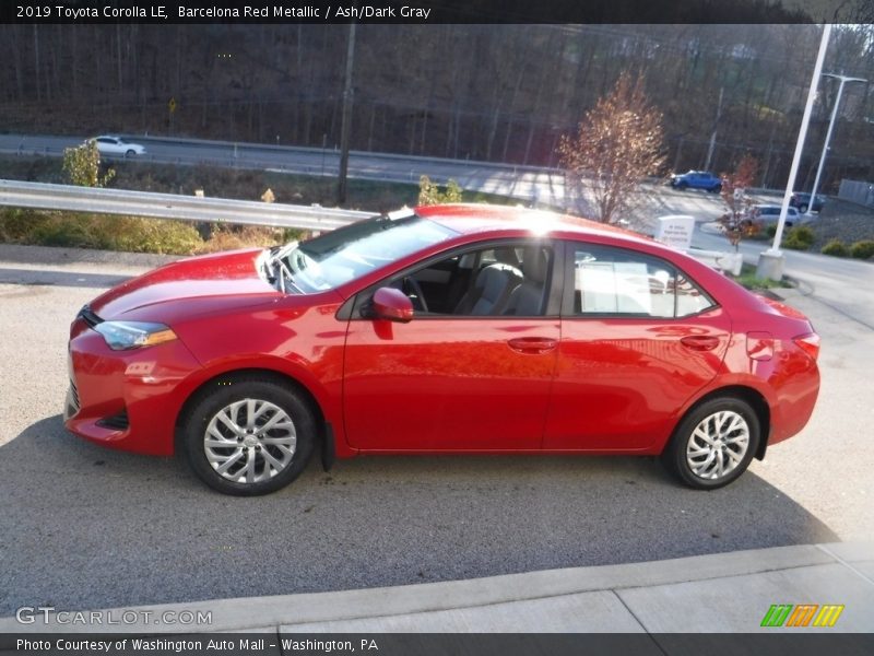 Barcelona Red Metallic / Ash/Dark Gray 2019 Toyota Corolla LE