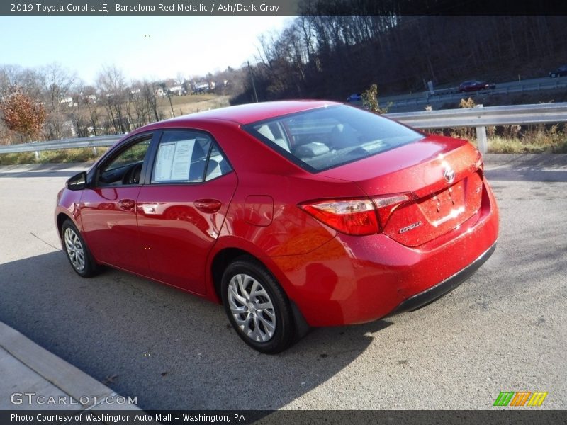 Barcelona Red Metallic / Ash/Dark Gray 2019 Toyota Corolla LE