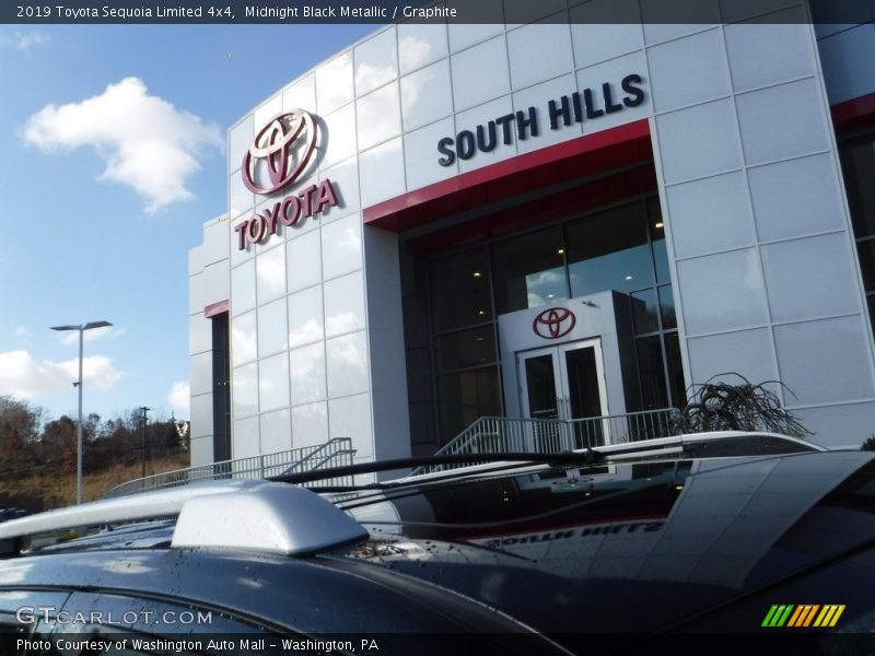 Midnight Black Metallic / Graphite 2019 Toyota Sequoia Limited 4x4