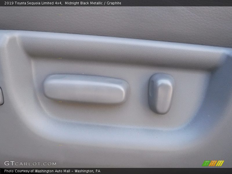Midnight Black Metallic / Graphite 2019 Toyota Sequoia Limited 4x4