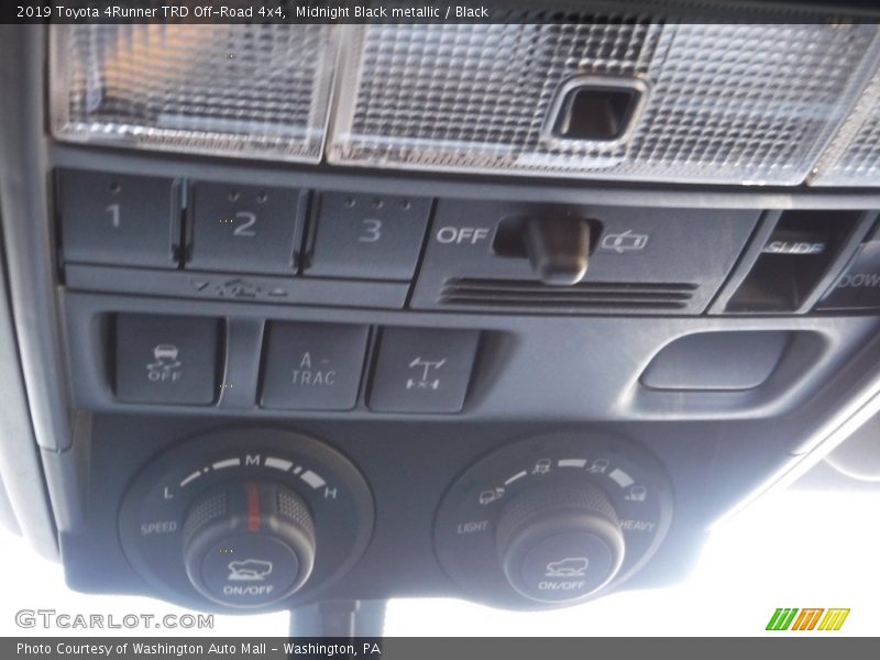 Midnight Black metallic / Black 2019 Toyota 4Runner TRD Off-Road 4x4