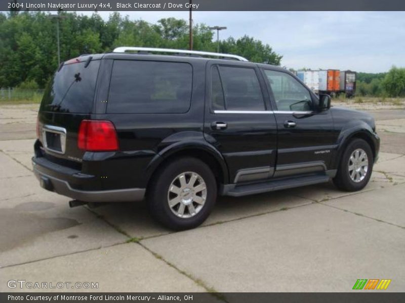 Black Clearcoat / Dove Grey 2004 Lincoln Navigator Luxury 4x4