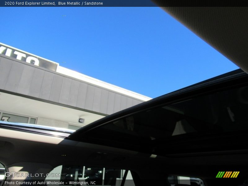 Blue Metallic / Sandstone 2020 Ford Explorer Limited