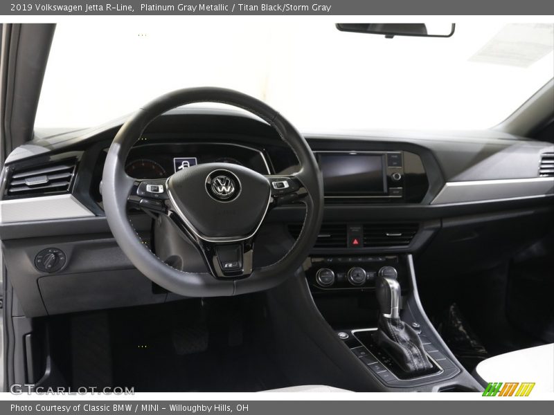 Platinum Gray Metallic / Titan Black/Storm Gray 2019 Volkswagen Jetta R-Line
