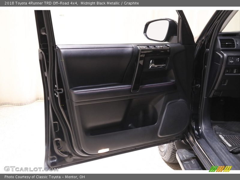 Midnight Black Metallic / Graphite 2018 Toyota 4Runner TRD Off-Road 4x4
