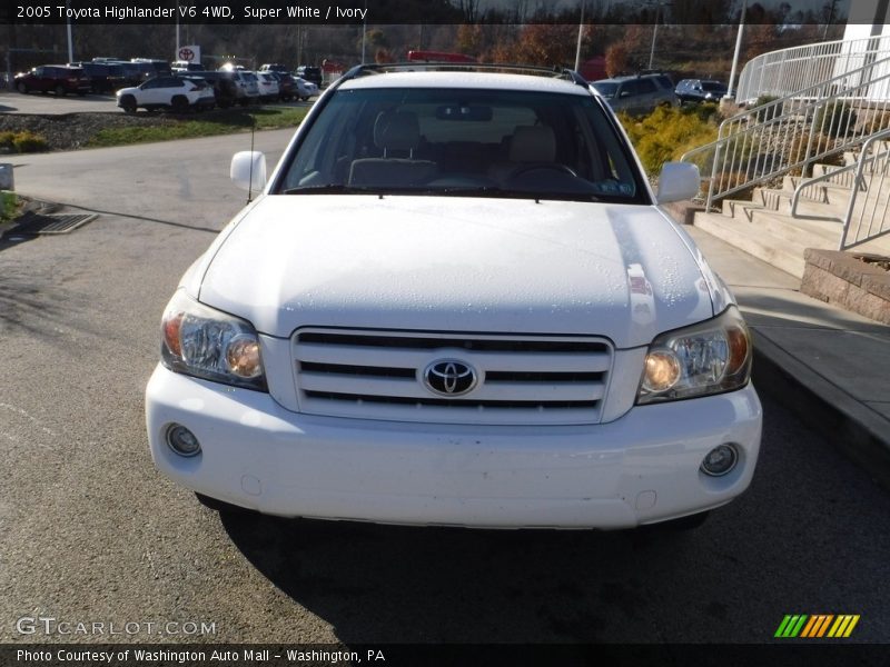 Super White / Ivory 2005 Toyota Highlander V6 4WD