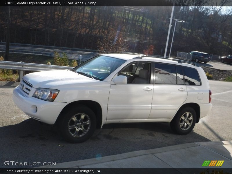 Super White / Ivory 2005 Toyota Highlander V6 4WD