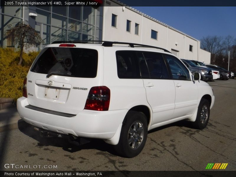 Super White / Ivory 2005 Toyota Highlander V6 4WD