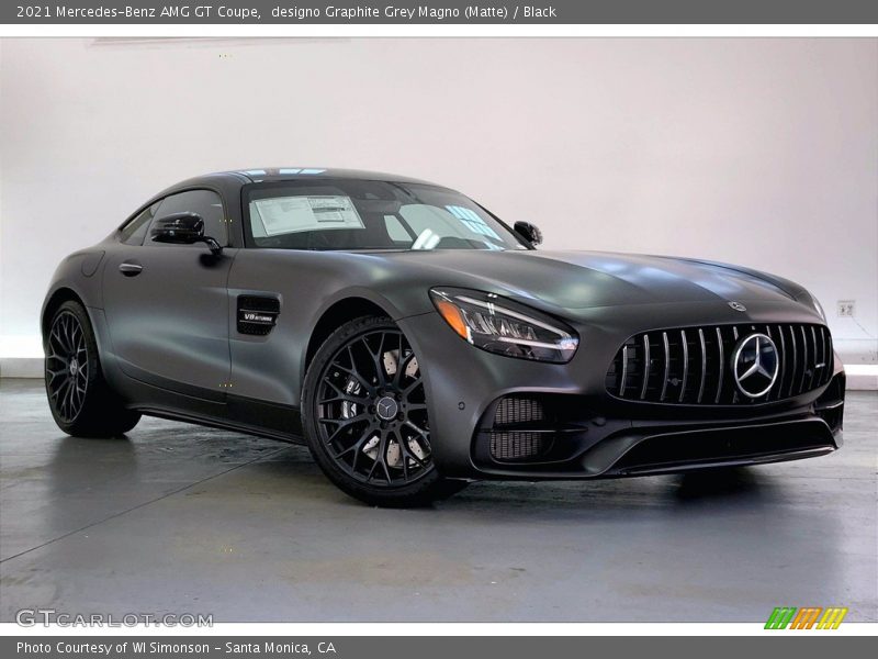 Front 3/4 View of 2021 AMG GT Coupe