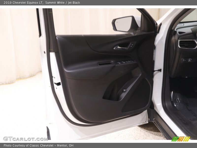 Summit White / Jet Black 2019 Chevrolet Equinox LT